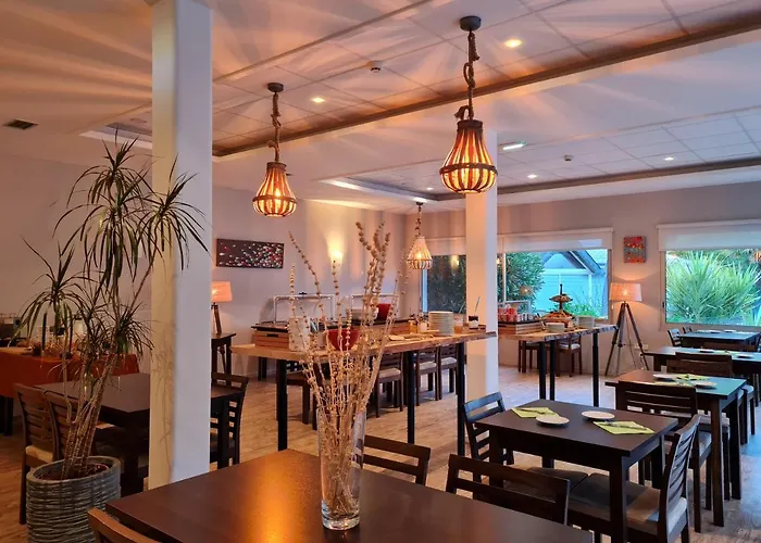 Hotel Du Golf Saint-Laurent Ploemel photo
