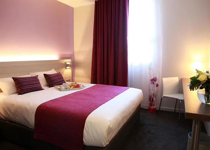 Brit Hotel Vannes-Theix photo