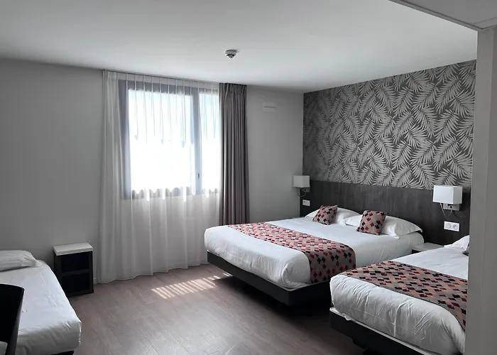 Brit Hotel Ploermel - Hotel De L'Hippodrome photo