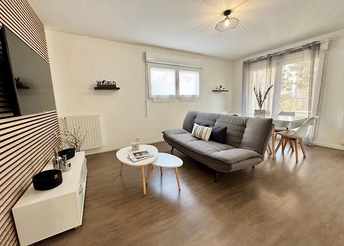 Le Gregorien, Centre De Saint Gregoire Apartment photo