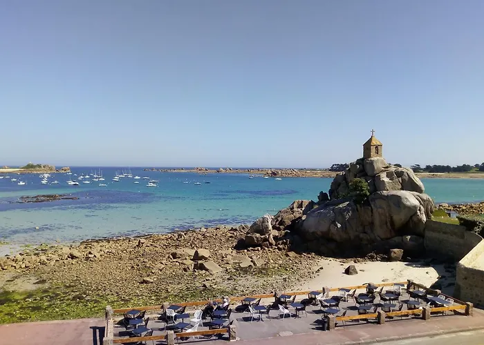 Grand Hotel De Port Blanc Penvenan photo