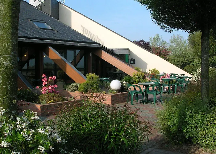 Hotel Le Bretagne Louvigne-de-Bais photo